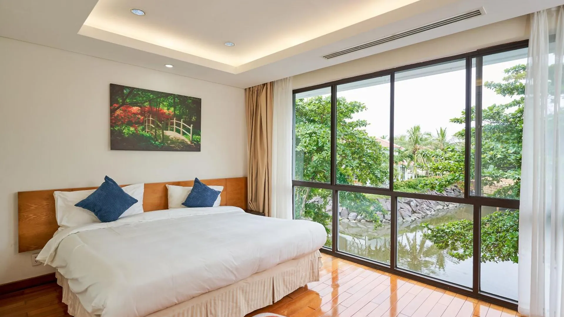 Ocean Retreats Villas Danang Vietnam