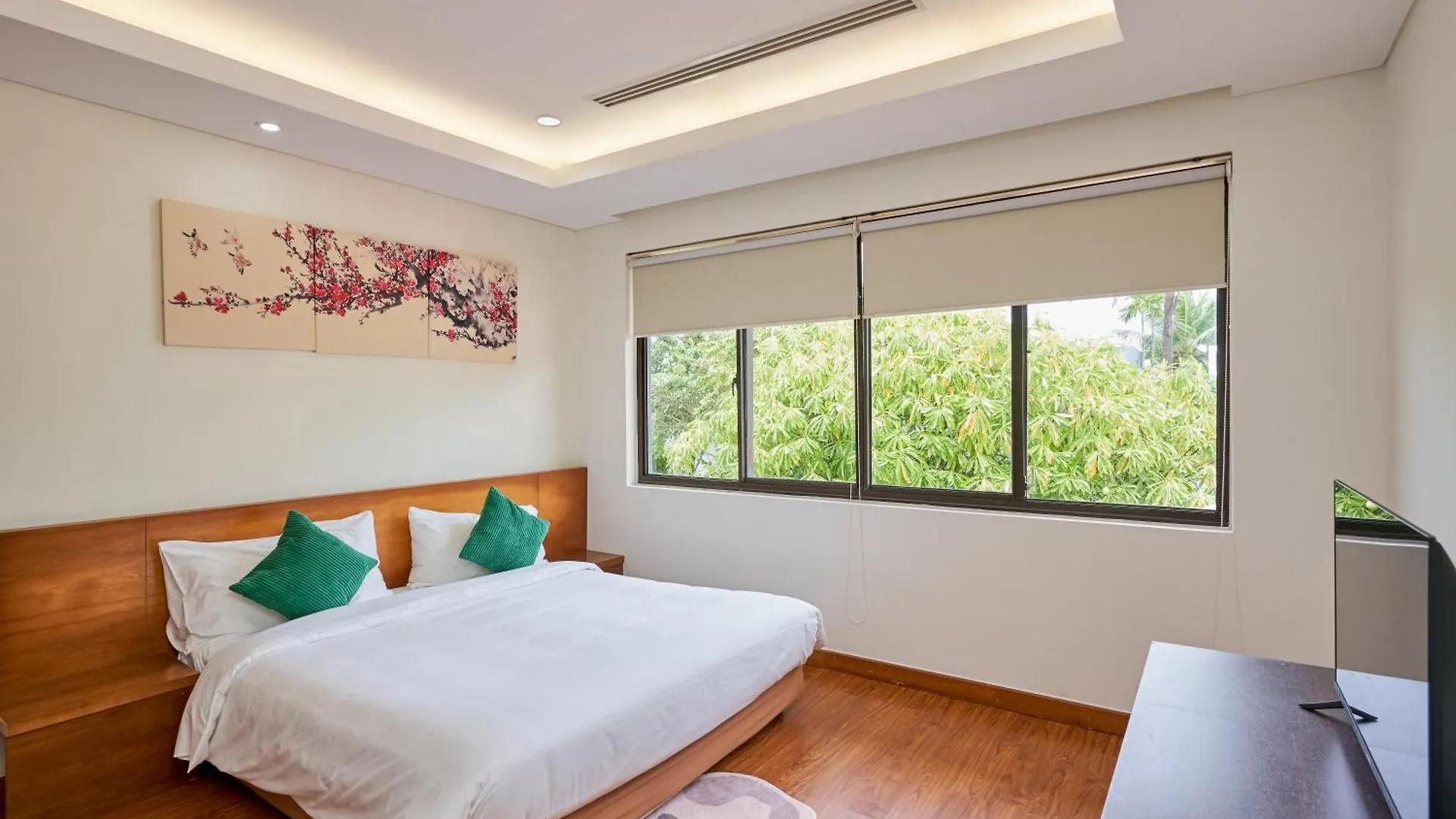 Ocean Retreats Villas Danang  Da Nang