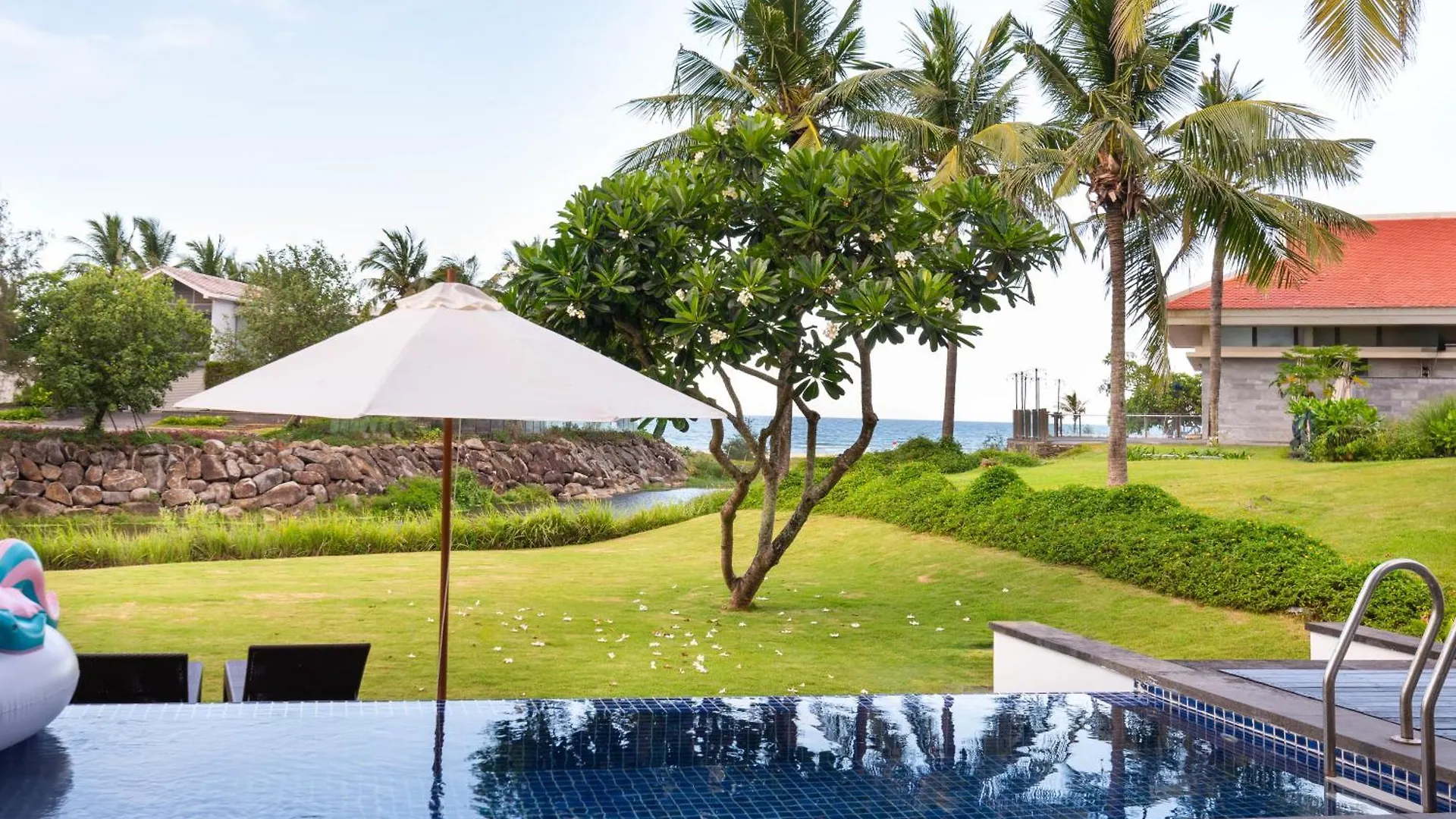 Ocean Retreats Villas Danang