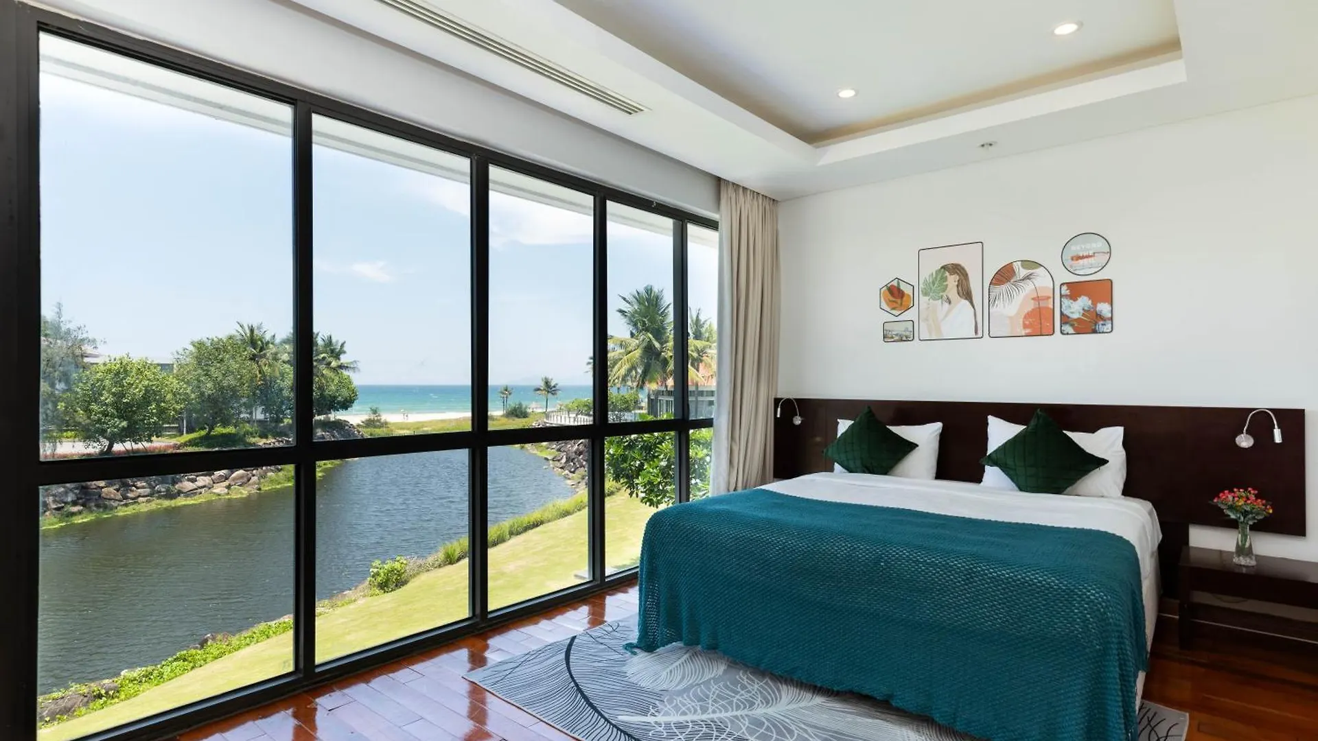 Ocean Retreats Villas Danang