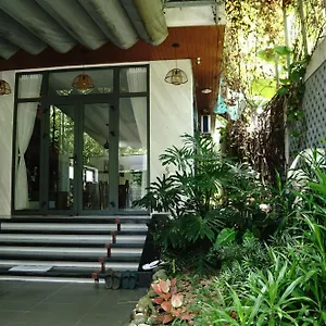 Villa F.home Modern & Art 3br Near My Khe, Da Nang